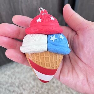 BBW ICE CREAM CONE POCKETBAC 🌸